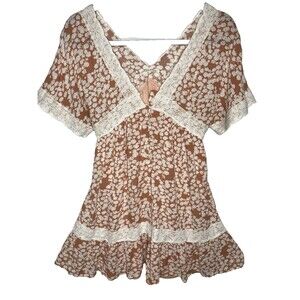 BaeVely Mini Dress Babydoll Floral Lace Short Sleeves V-Neck Size S Peach Cream